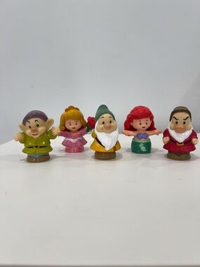 Assorted Little People Princess Talkers (7 Dwarfs, Aurora, Ariel)